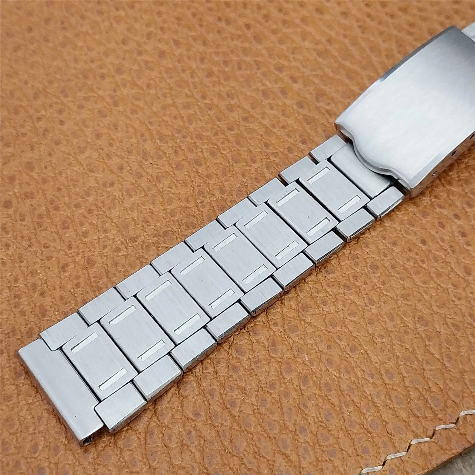 16mm Flared Stainless Steel Prospect Japan nos 1970s Unused Vintage Watch Band