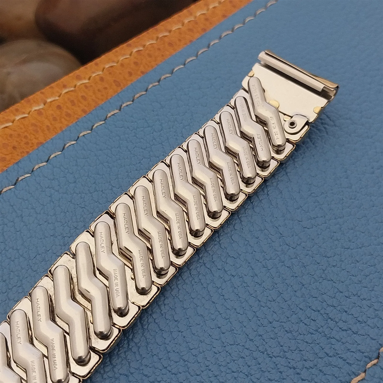 17.2mm Elgin 10k Gold-Filled Wide Classic Stretch nos 1950s Vintage Watch Band