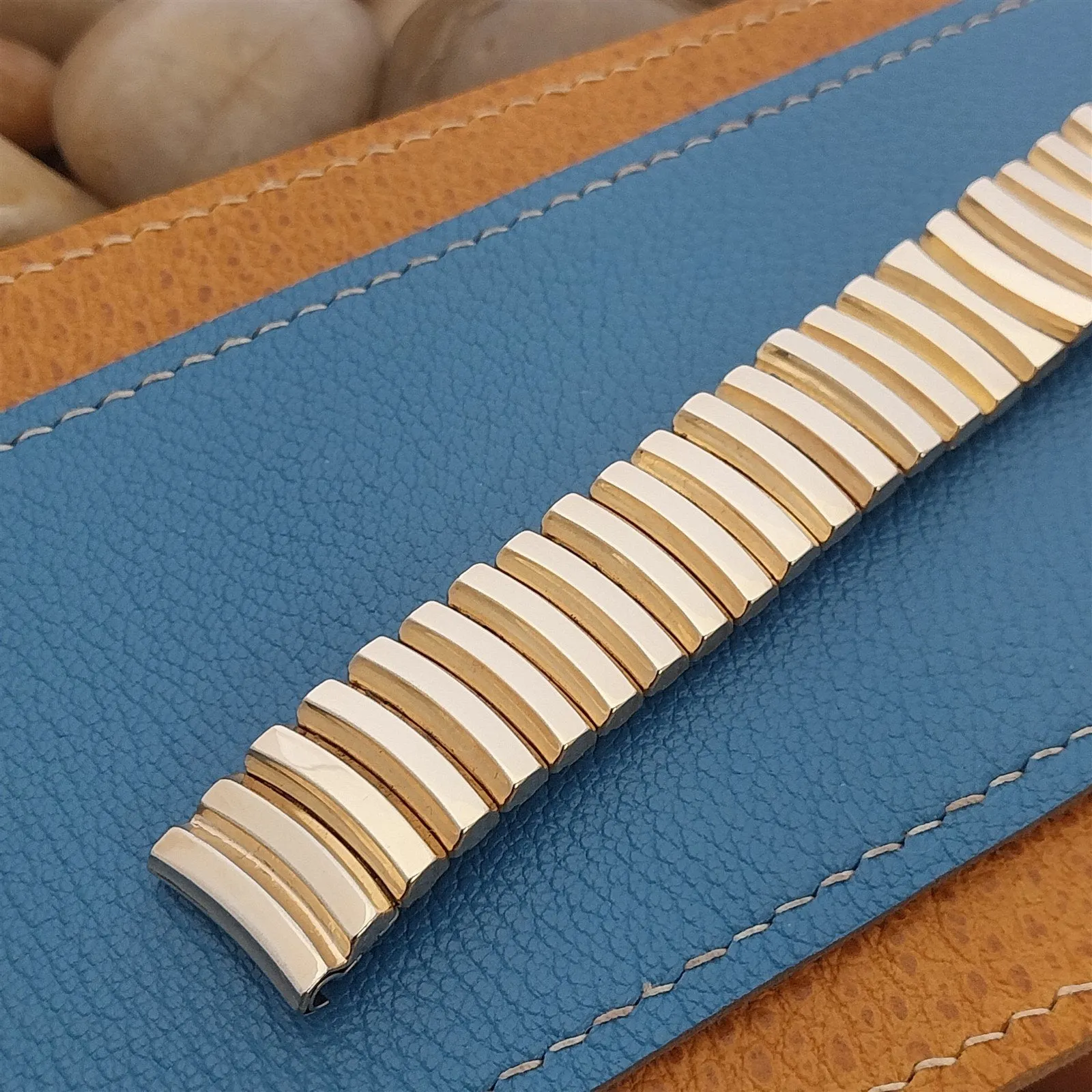 17.2mm Elgin 10k Gold-Filled Wide Classic Stretch nos 1950s Vintage Watch Band