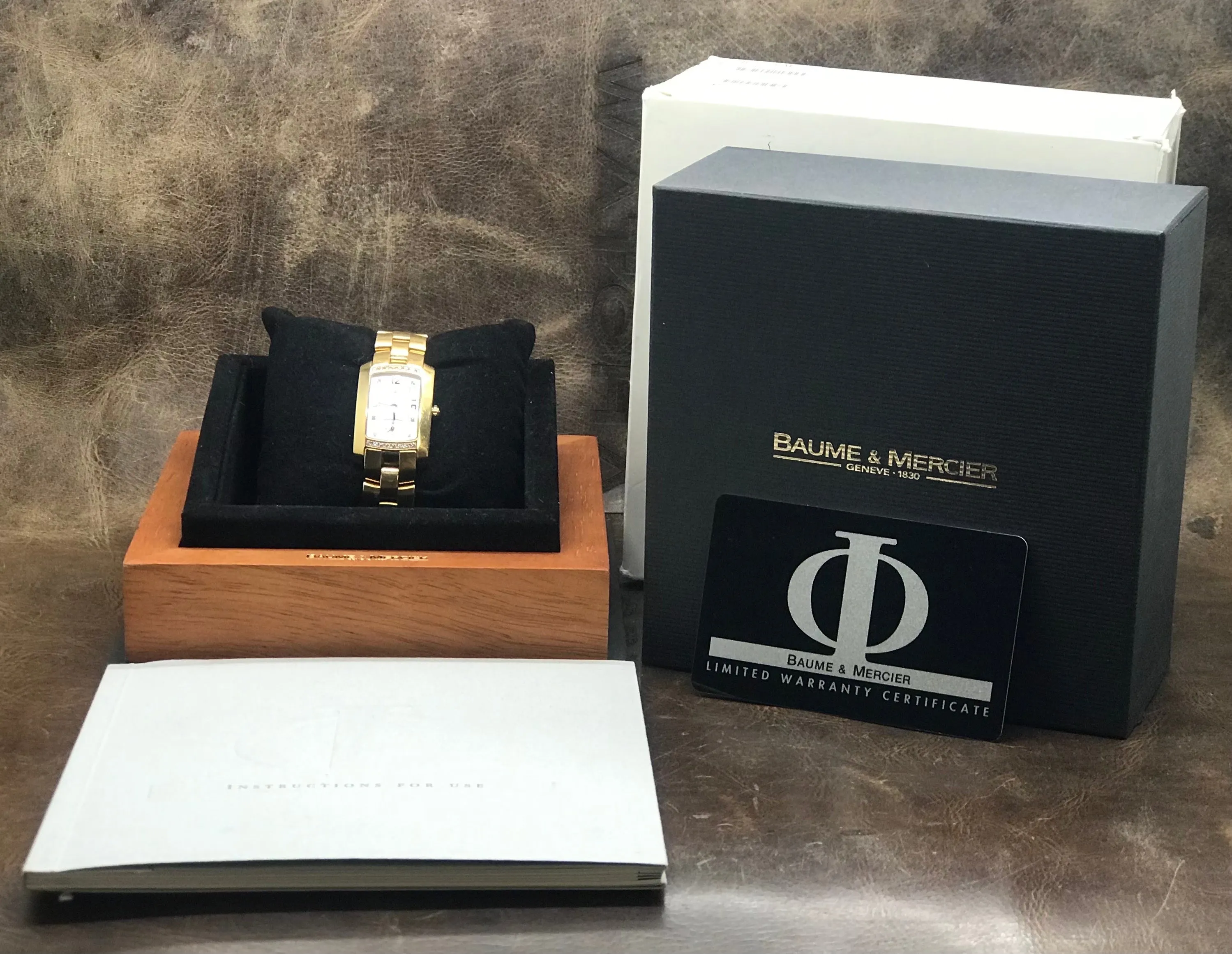 Baume & Mercier Hampton Milleis 65311 Mother of Pearl Diamond Dial Quartz Women's Watch