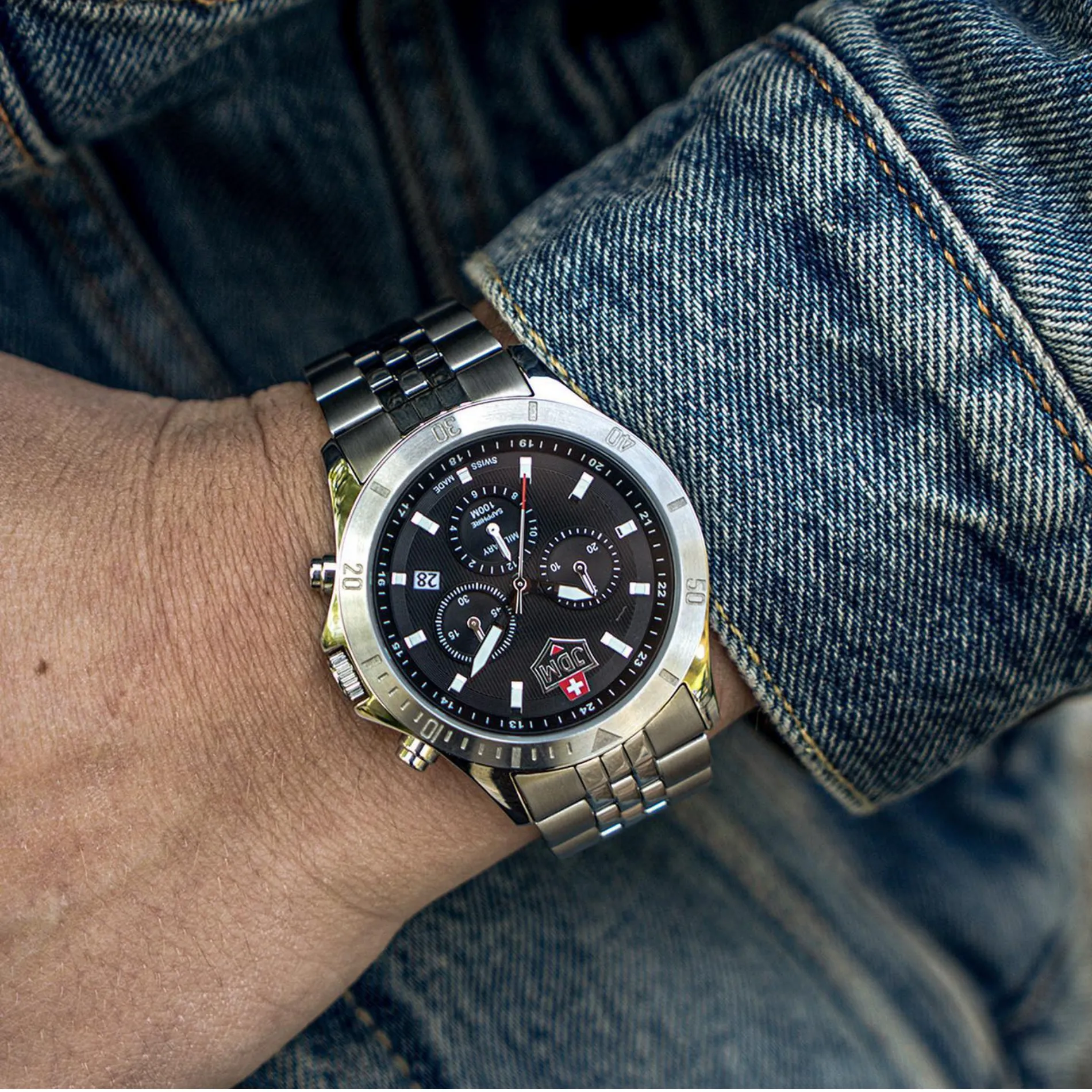 Delta Chrono Black