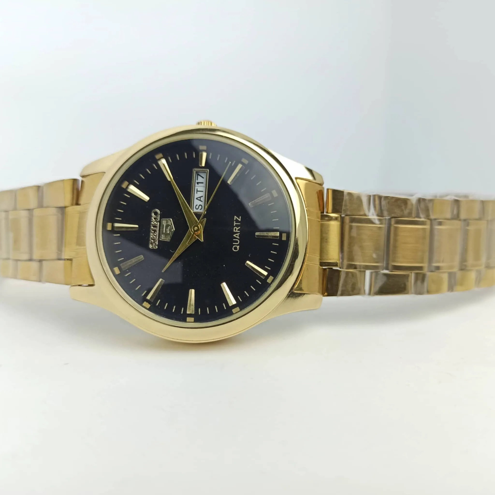 Seiko 5 - Good Quality - Day/Date - 38mm - Unisex Watch